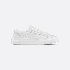 B33 Sneaker White Grained Calfskin and White Dior Gravity Leather - 3SN303ZAY_H000