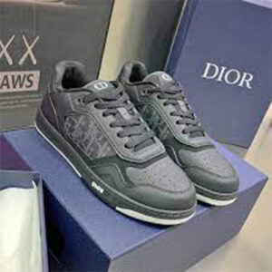 B27 Low-Top Sneaker Black Dior Oblique Galaxy Leather With Smooth Calfskin And Suede photo review