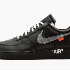Alternative view of Air Force 1 Low 07 Off White MoMA