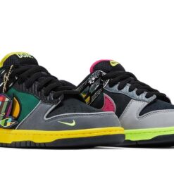 Alternative view of Dunk Low What the Duck Home University of Oregon PE