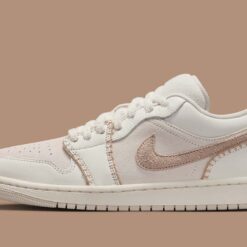 Alternative view of Jordan 1 Low SE Cozy Girl - W