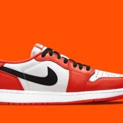 Alternative view of Jordan 1 Low Starfish