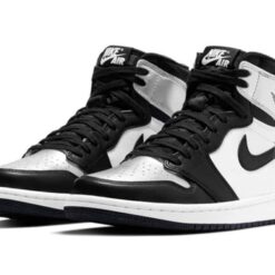 Jordan 1 Retro High Silver Toe - W