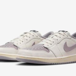 Jordan 1 Retro Low OG Atmosphere Grey