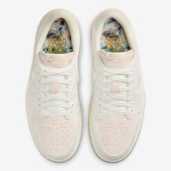 Alternative view of Jordan 1 Retro Low OG Chris Paul