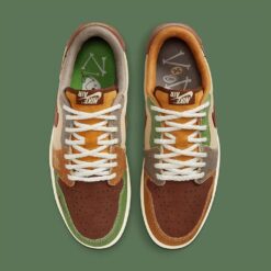 Alternative view of Jordan 1 Retro Low OG Zion Williamson Voodoo