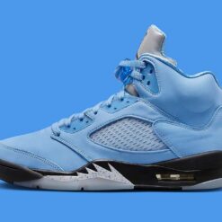 Alternative view of Jordan 5 Retro UNC University Blue