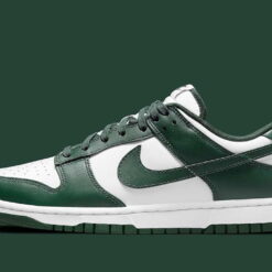 Alternative view of Nike Dunk Low Michigan State - GS